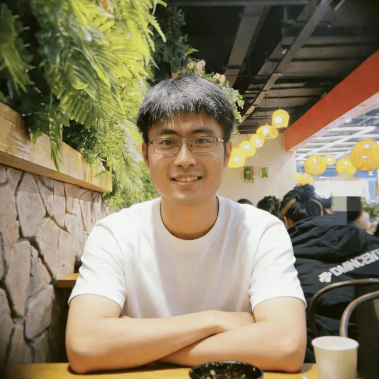 偶恋嘉宾 顾屿 头像
